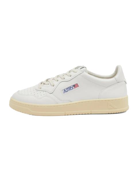 AUTRY Medalist Low WMNS "Goat/White" AULW GG04
