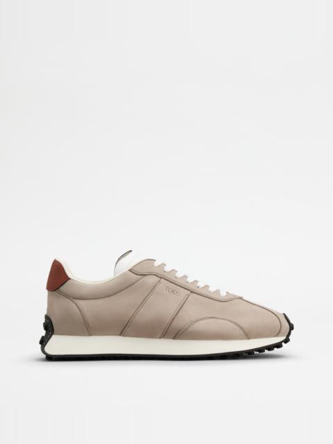 SNEAKERS IN LEATHER - WHITE, BROWN, GREY