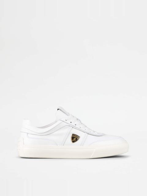 Tod's SNEAKERS IN LEATHER - WHITE