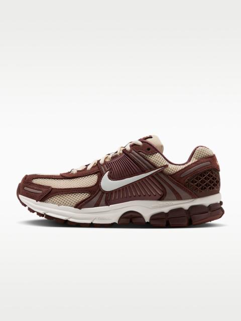 Nike Nike Zoom Vomero 5 Women's Shoe with Reflective Accents