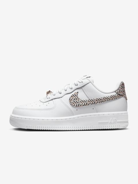 Nike Women's Air Force 1 LX United Shoes