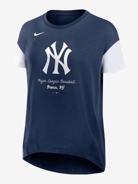 Nike New York Yankees Flowy Women’s Nike Dri-FIT MLB T-Shirt