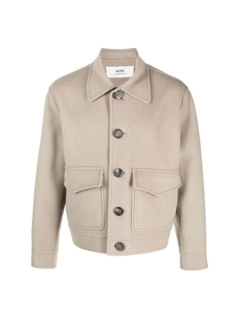 pointed-collar buttoned jacket