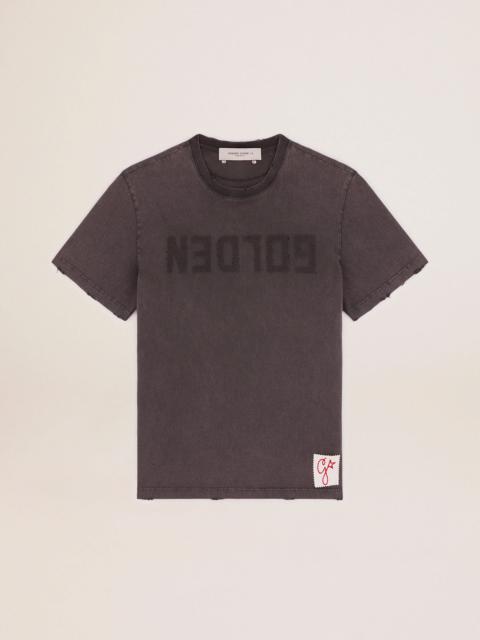 Golden Goose Men's anthracite gray T-shirt with distressed treatment