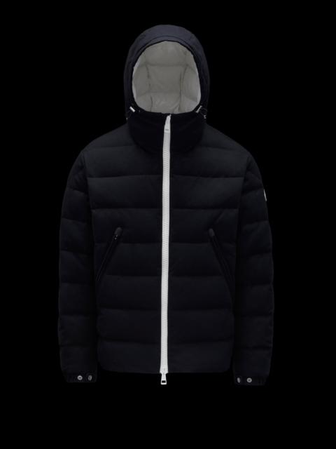 Moncler hooded 패딩 재킷