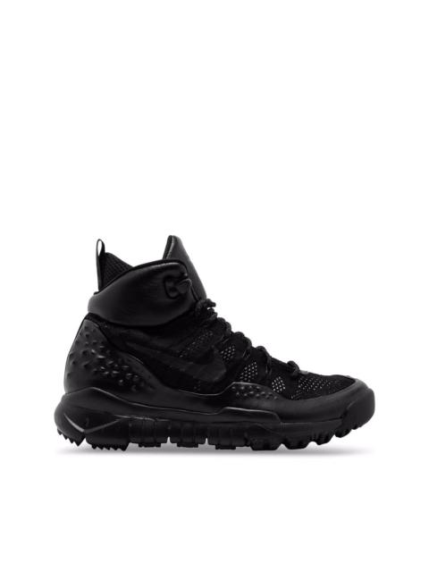 Nike Lupinek Flyknit sneaker boots