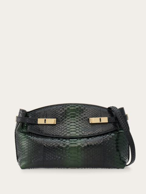 Hug shoulder bag