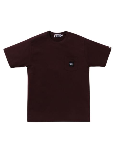A BATHING APE® BAPE A Bathing Ape 라벨 포켓 티 'Burgundy 이름 *