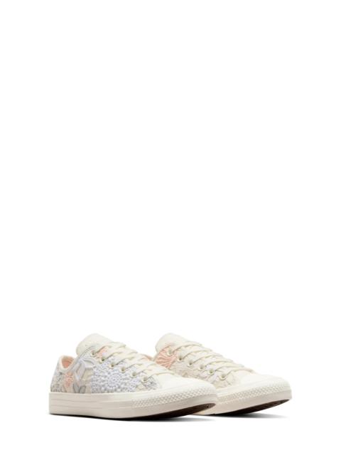 Chuck Taylor All Star Oxford Sneaker in Egret/Soft Peach/Egret