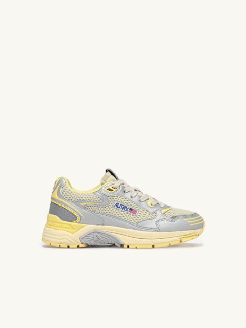 HYPERWAY SNEAKERS IN SILVER ASPARAGUS AND LEMON MERINGUE SYNTHETIC LEATHER AND MESH