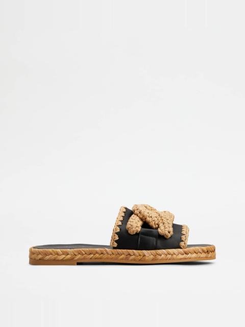 Tod's KATE SANDALS IN LEATHER - BLACK