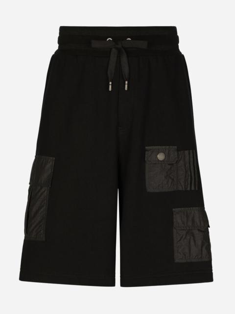 Jogging shorts with large pockets and DG embroidery