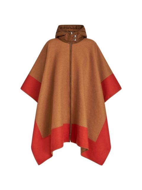 Pegaso-jacquard fine-knit cape