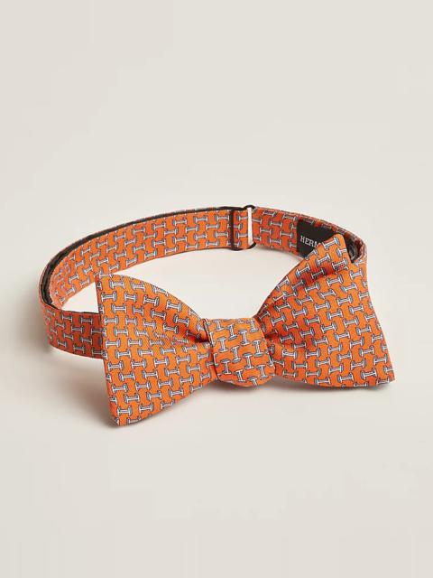 Hermès H en Relief bow tie