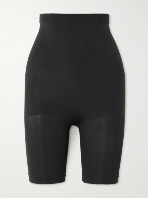 SKIMS Seamless High-Waisted Above The Knee Short - Onyx Black
