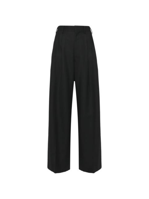 pleated trousers