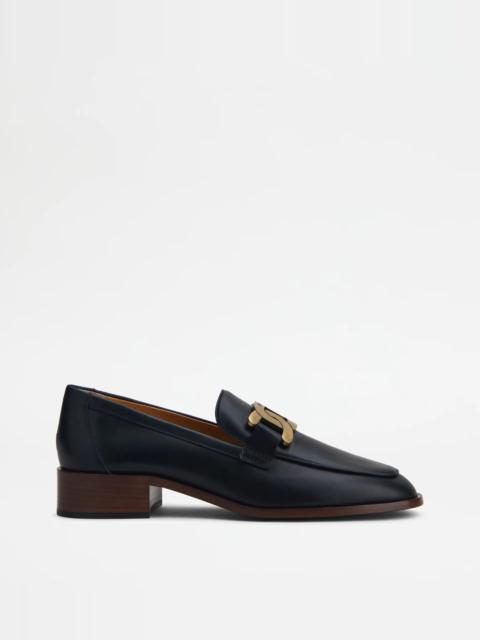 Tod's LOAFERS IN LEATHER - BLACK
