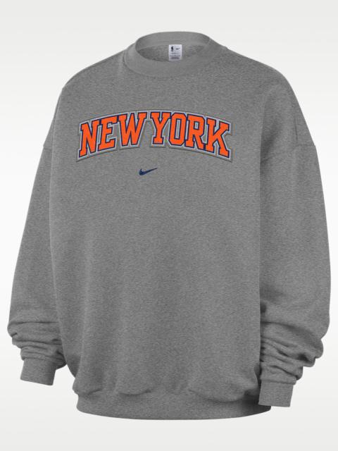 Nike New York Knicks Standard Issue Men's Fleece Crew