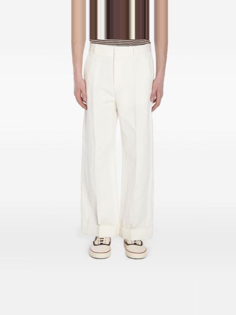 straight-leg trousers