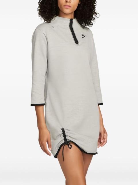 Nike Tech Fleece Essential dress