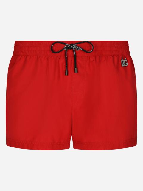 Short swim trunks with DG hardware