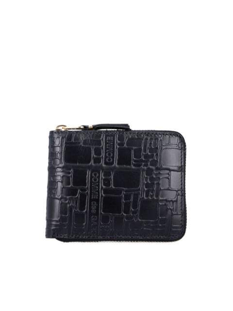Comme Des Garçons embossed-logo zip wallet