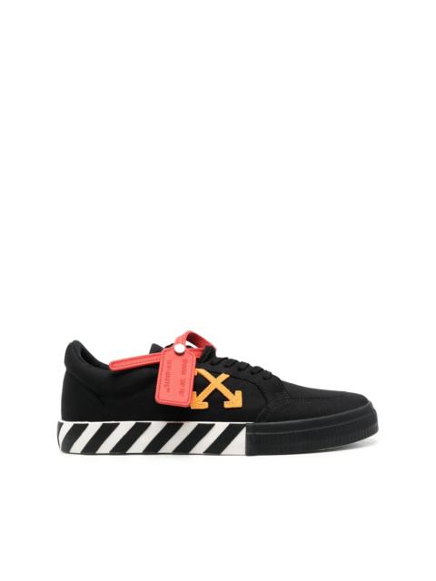 Arrows-appliqué Vulcanized sneakers