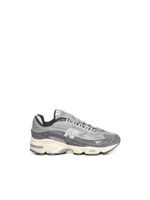 New Balance 1000 panelled sneakers