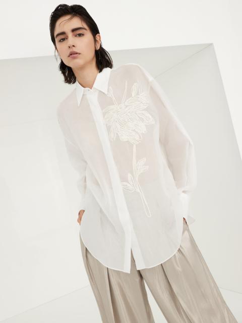 Brunello Cucinelli 코튼 organza 셔츠 와 dazzling magnolia 자수