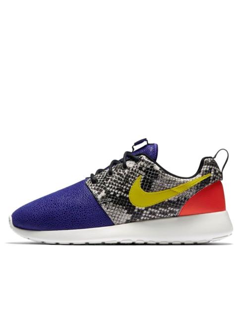 Nike (WMNS) Nike Roshe One LX 'Python Pack' 881202-400
