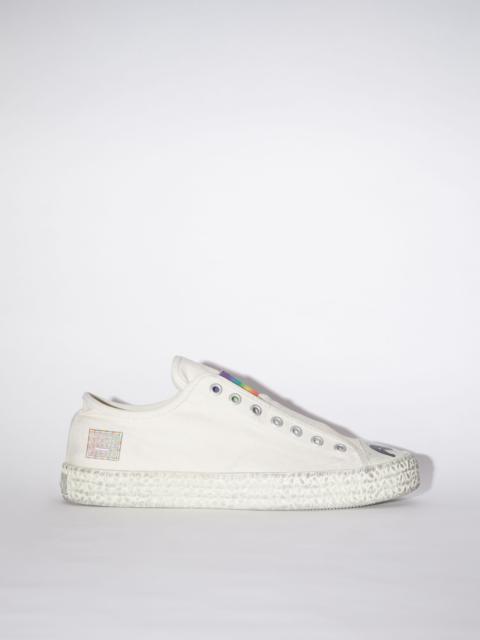 Acne Studios Rainbow lace-up sneakers - Off white/off white