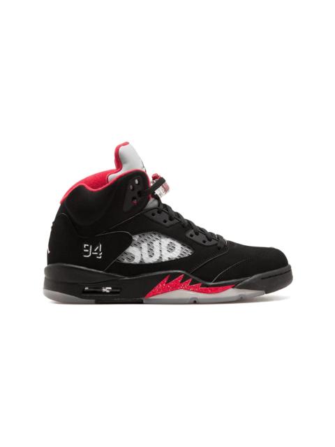 Jordan x Supreme Air Jordan 5 Retro sneakers