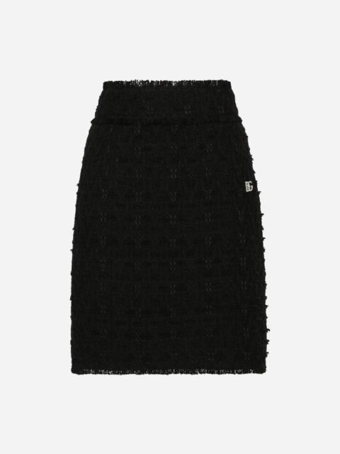 Rush-stitch skirt with side slit