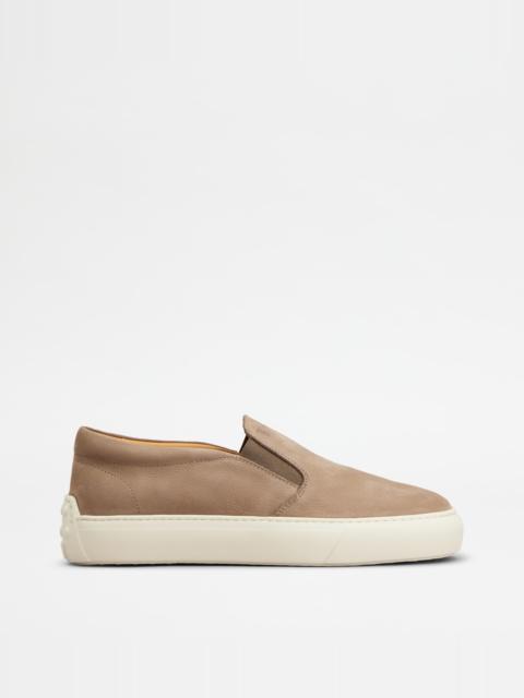 Tod's SLIP-ONS IN NUBUCK - BEIGE