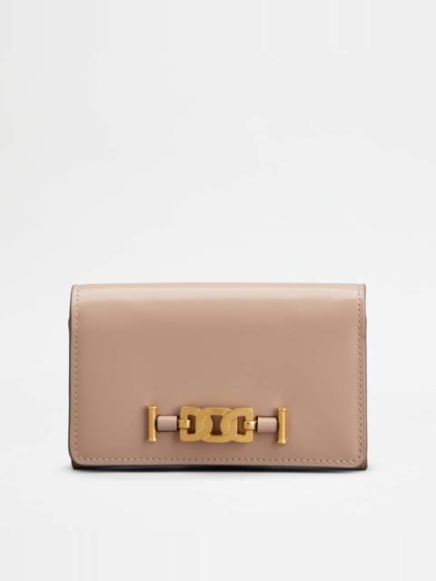 Tod's KATE WALLET IN LEATHER - PINK