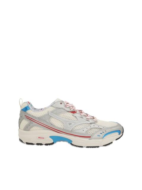 Mizuno MXR sneakers