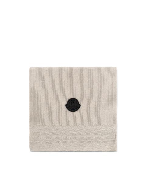 Moncler logo-patch ribbed-knit scarf