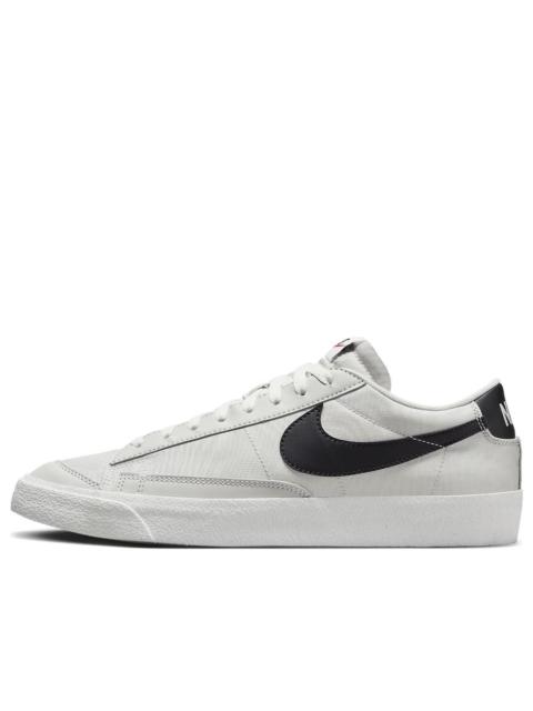 Nike Nike Blazer Low 77 SE 'Light Bone' DV7198-001
