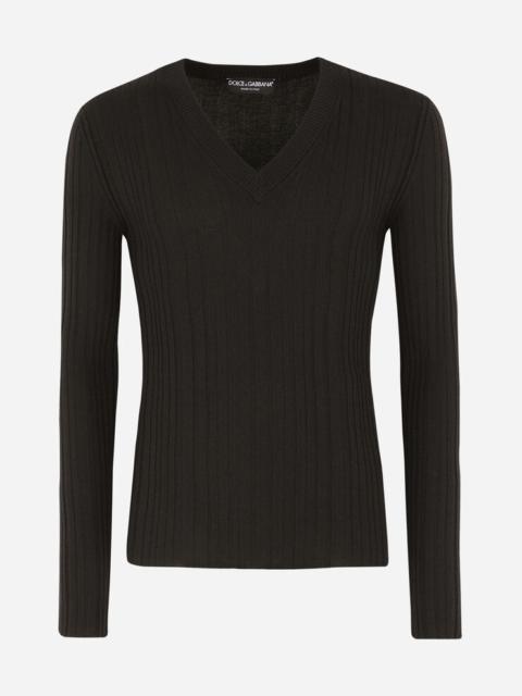 Dolce & Gabbana Wool v-neck sweater