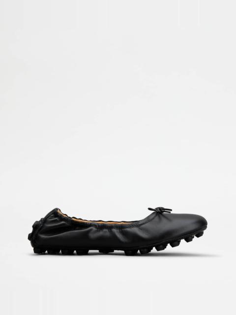 BUBBLE BALLERINAS IN LEATHER - BLACK