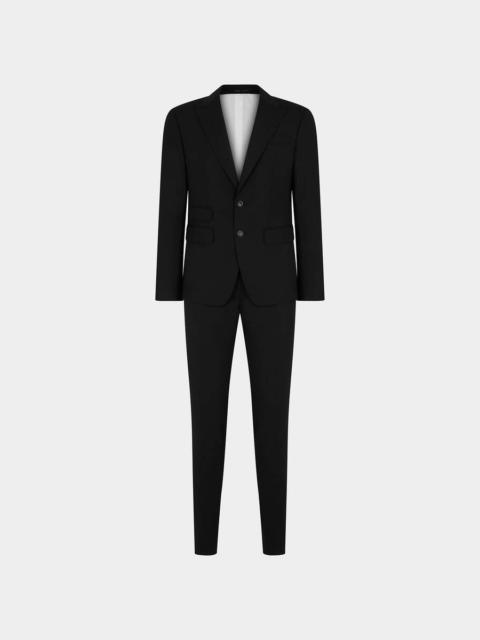 LONDON SUIT