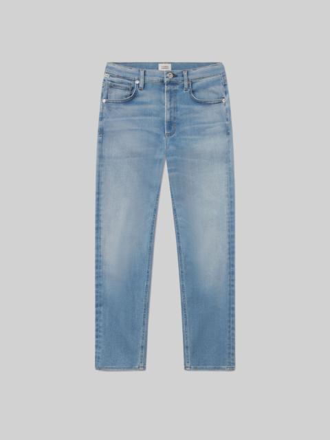 Isola Slim Crop
In Lisbon