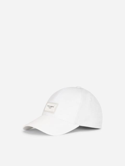 Baseball cap with branded plate