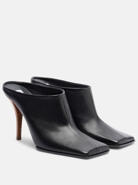 Alaïa 90 leather mules