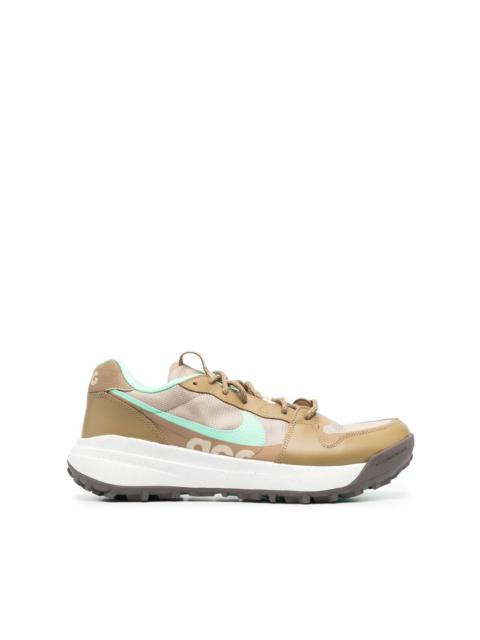 Nike ACG Lowcate sneakers