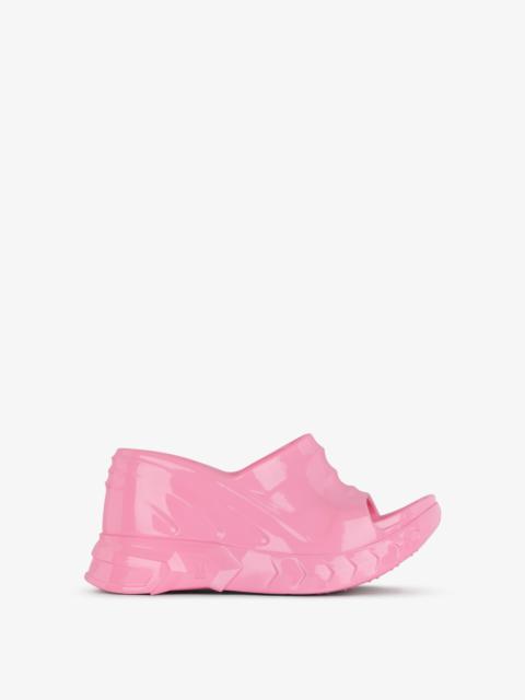 MARSHMALLOW WEDGE SANDALS IN RUBBER