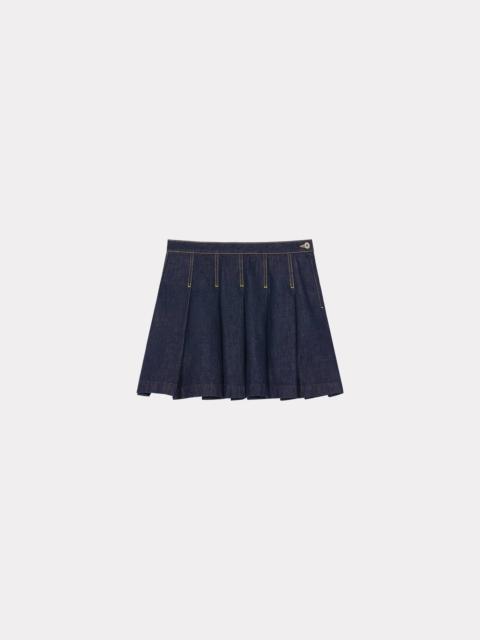 Short skirt.