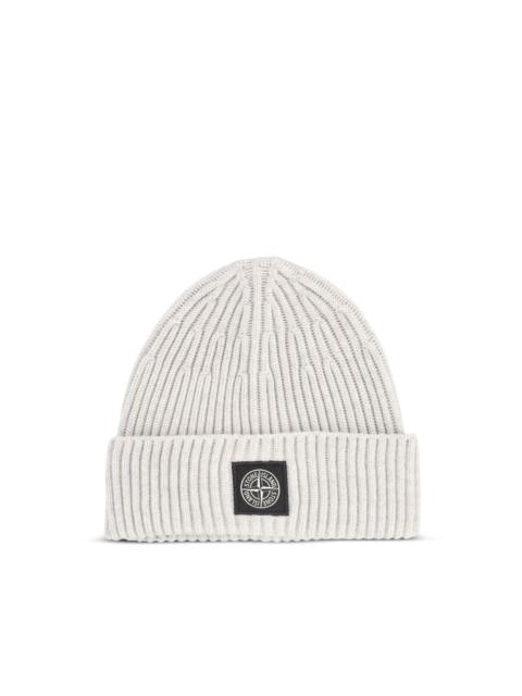 Stone Island logo-patch beanie hat