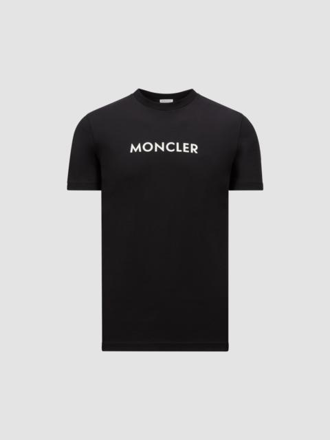 MONCLER ロコフリントクルネックTシャツ K10918C0005889A17 7A9 Moncler Flocked Logo Cotton T-Shirt | REVERSIBLE