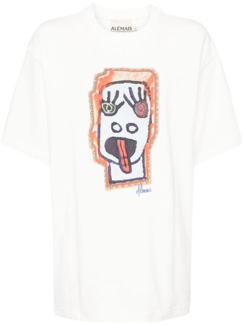 ALÉMAIS players face oversized t-shirt